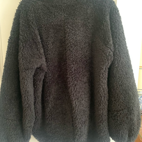 WARM RESTORE SHERPA PULLOVER- size M/L - Picture 4 of 7